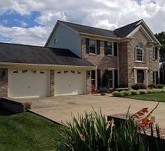 1st image of 365 Grandview Ct
