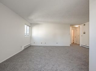 3046 SW Avalon Way APT E, Seattle, WA 98126