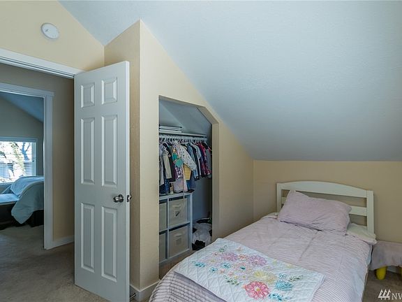 3rd image of 4841 S Thompson Ave
