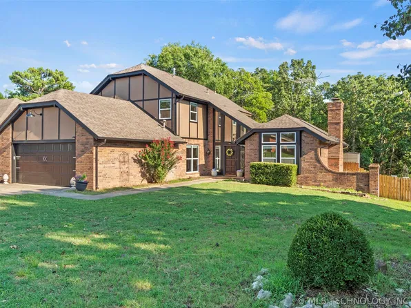2501 Foliage Dr, Ada, OK 74820