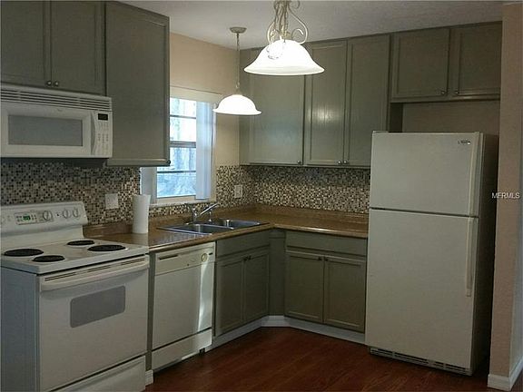 4th image of 219 Wyoming Ave