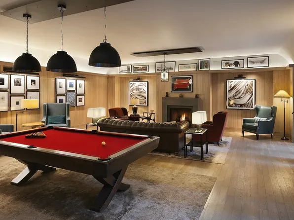 261 West 25th Street image 15 of 19