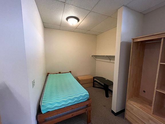 4th image of 1232 Maumee Ave #3