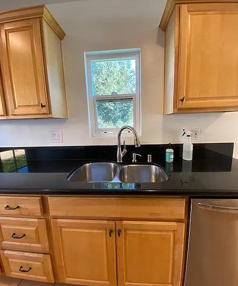 701 W Mariposa Ave — Photo 12