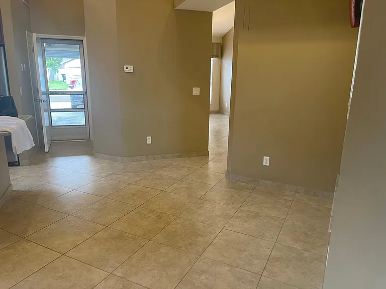 8919 Hannigan Ct — Photo 31