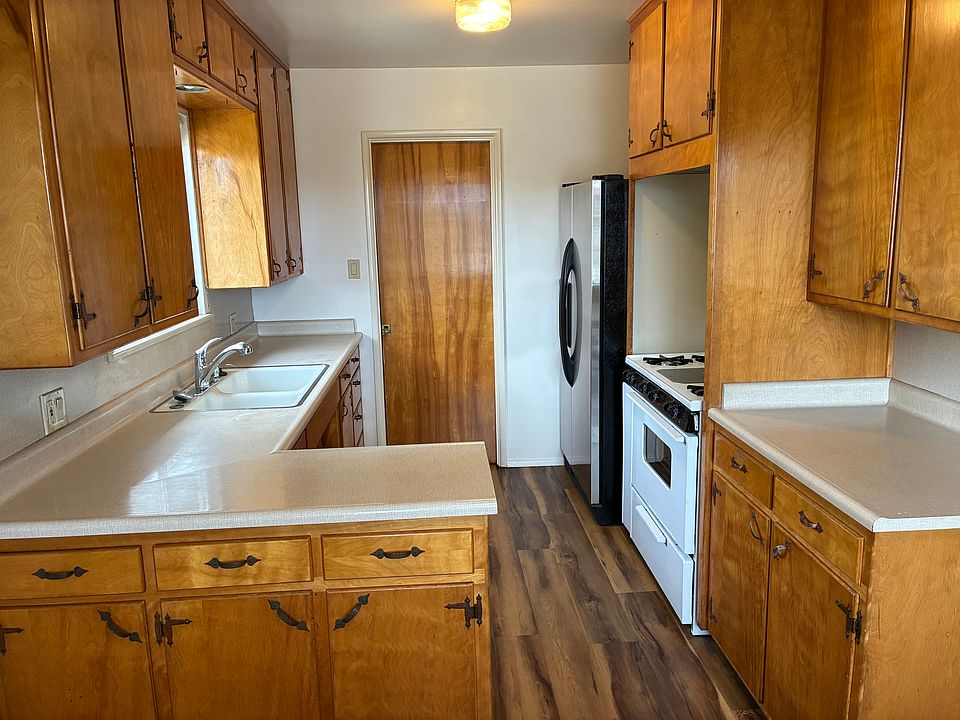 1st image of 54 N Dunning St