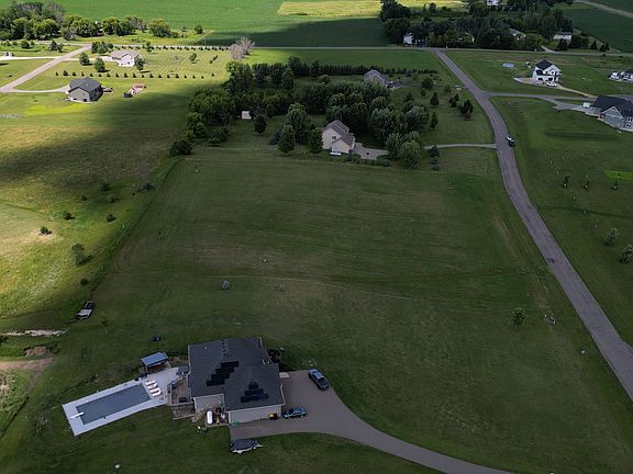 3rd image of LOT 8 1206th St