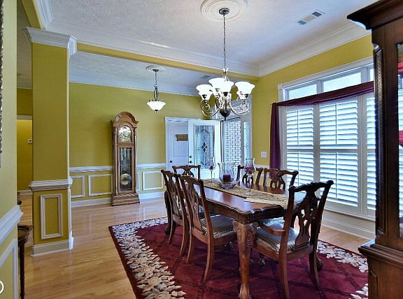 3rd image of 2742 Sawgrass Ln