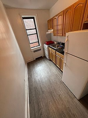 3rd image of 8505 35th Ave APT 3E