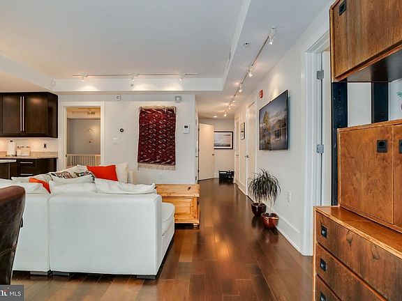 5th image of 2818 Connecticut Ave NW APT 303