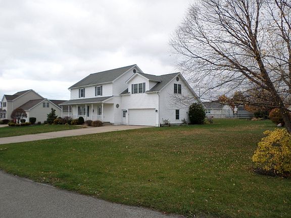 2nd image of 4835 Village Cir W