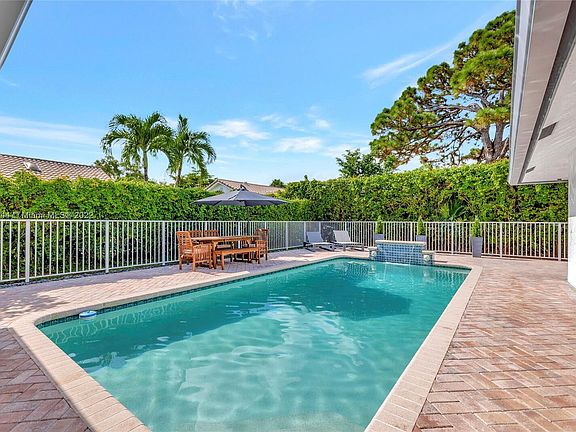 4th image of 2824 NW 28th Street