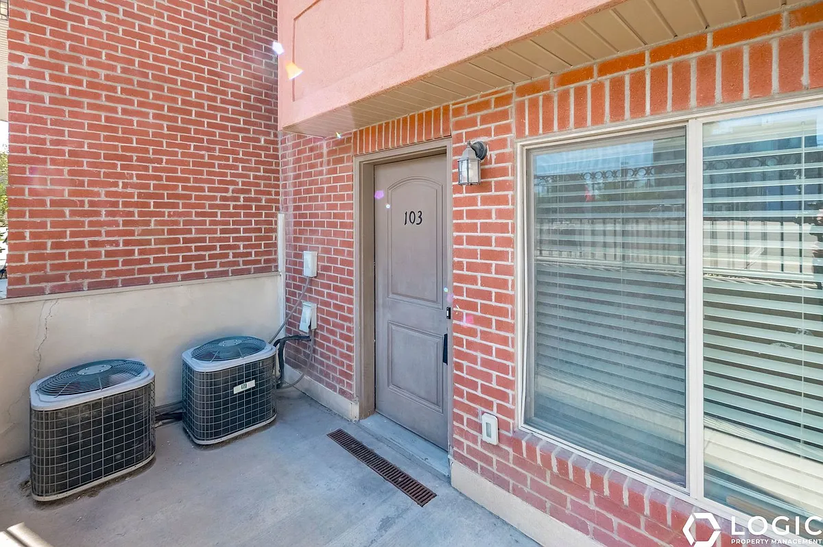 Building Photo - 491 S Freedom Blvd #103