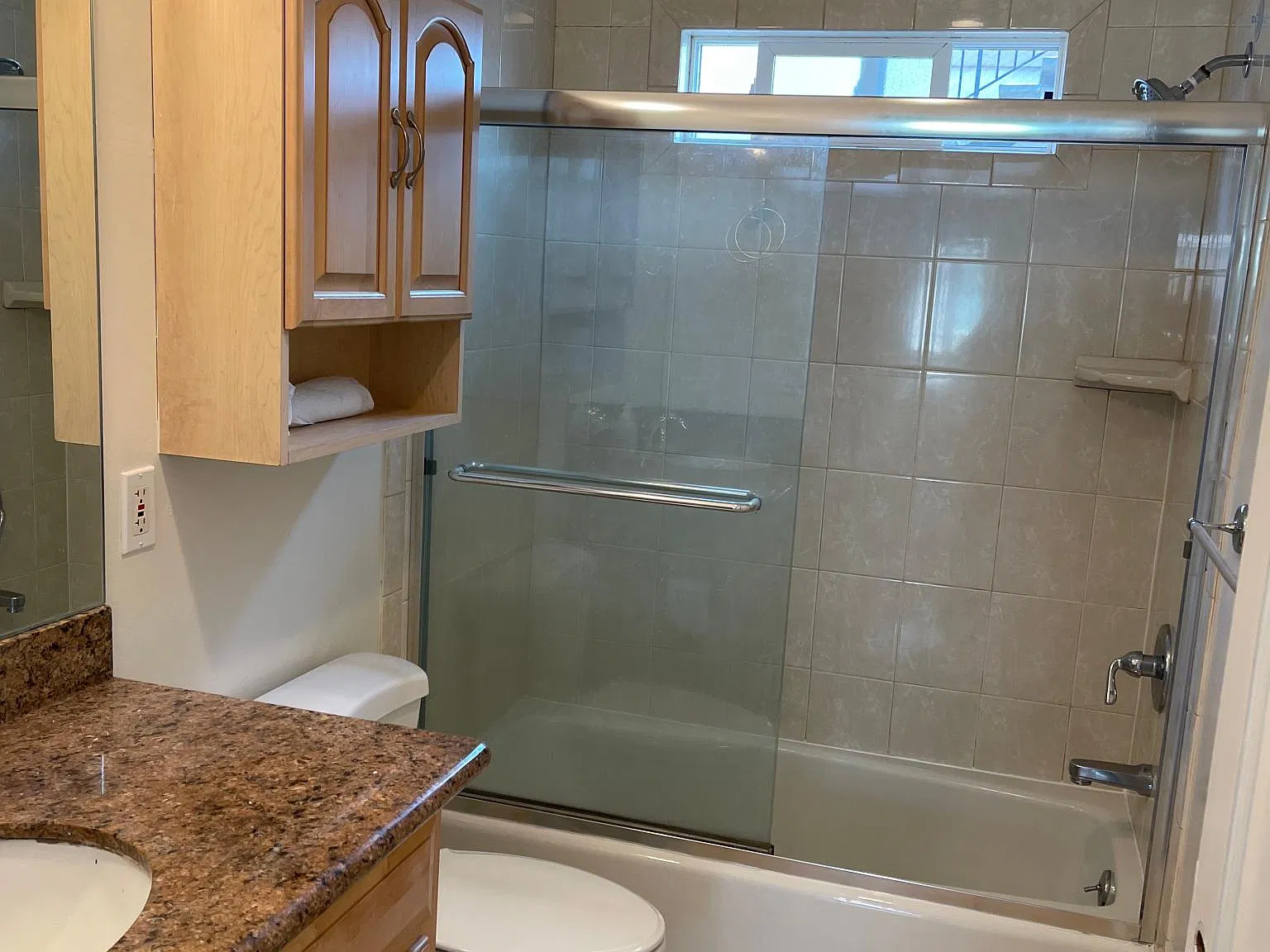 2 bed, 1000 sqft, $3,850 — Photo 3