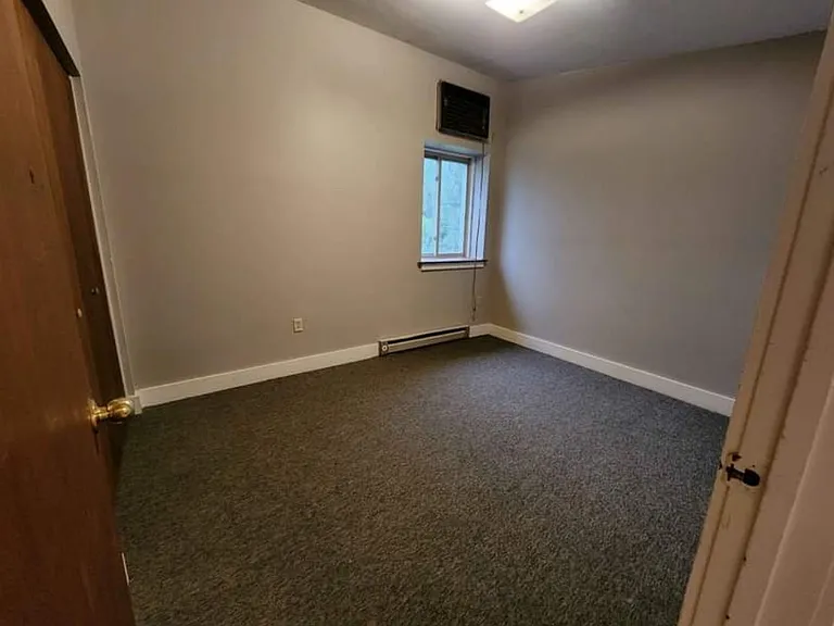 E238 Cleveland St #3 — Photo 8