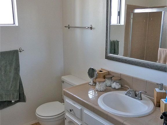 4th image of 1767 Thomas Ave