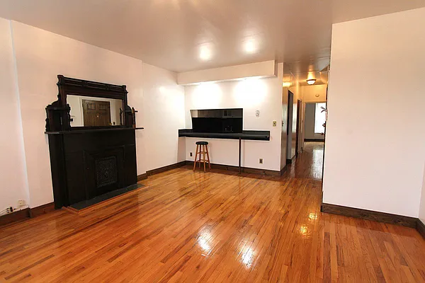 Rented by Bohemia Realty Group | media 14