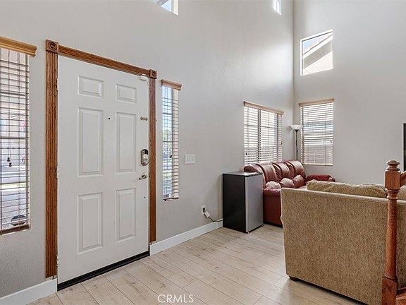 4th image of 26360 Palisades Dr