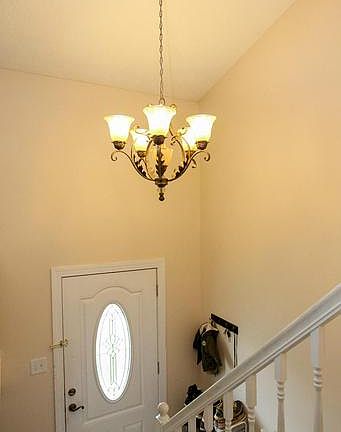 3rd image of 704 Dogwood Dell Ct