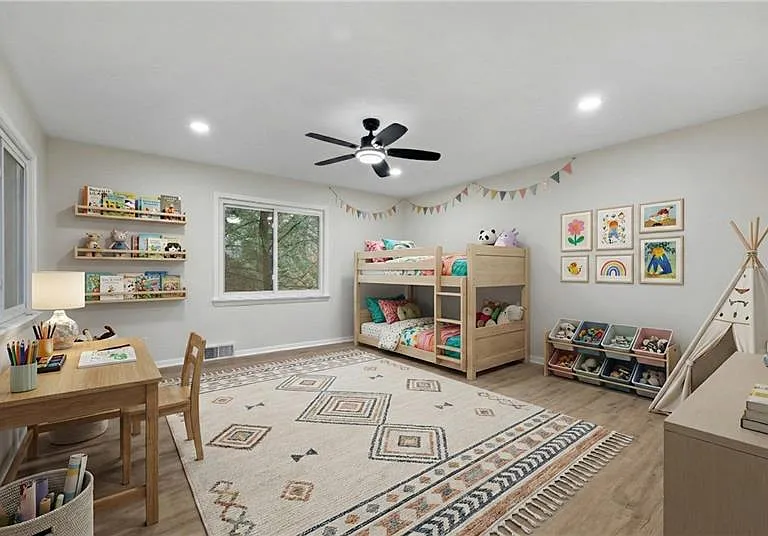 1648 Jamestown Pl — Photo 17