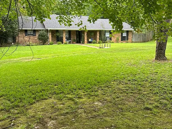 306 S Tanglewood Dr, Minden, LA 71055