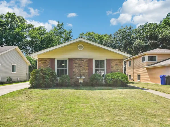 262 S Ellyn Ave, Glen Ellyn, IL 60137