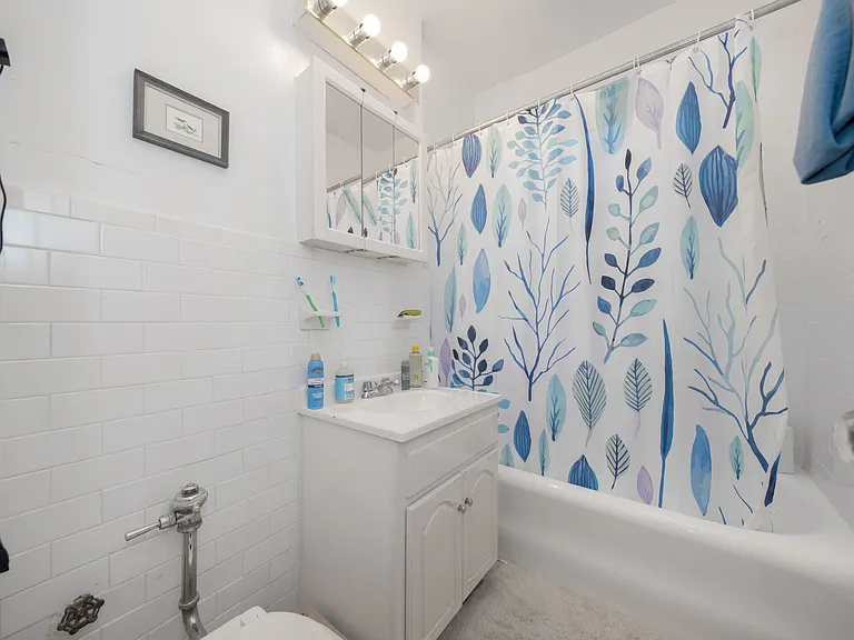 5025 Broadway #5C — Photo 7
