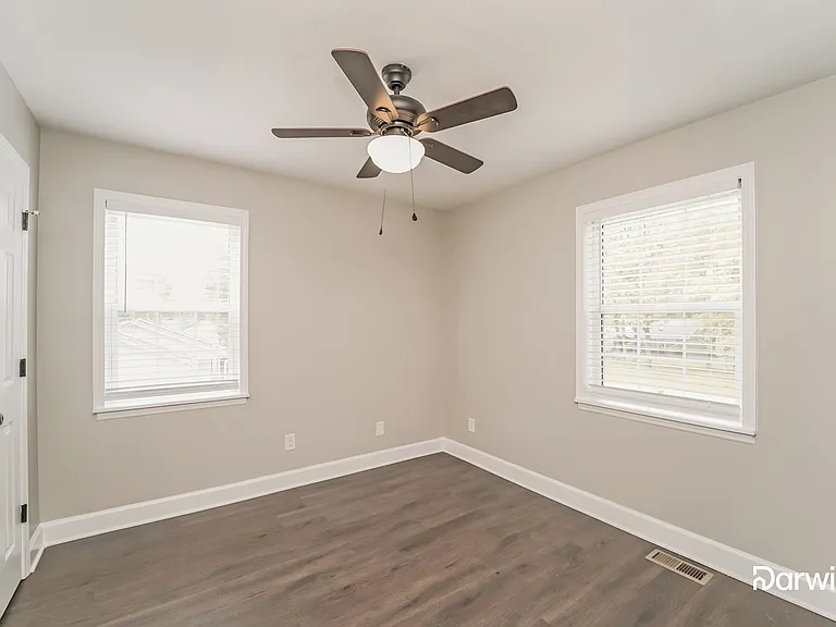 12318 Sherman Dr — Photo 13