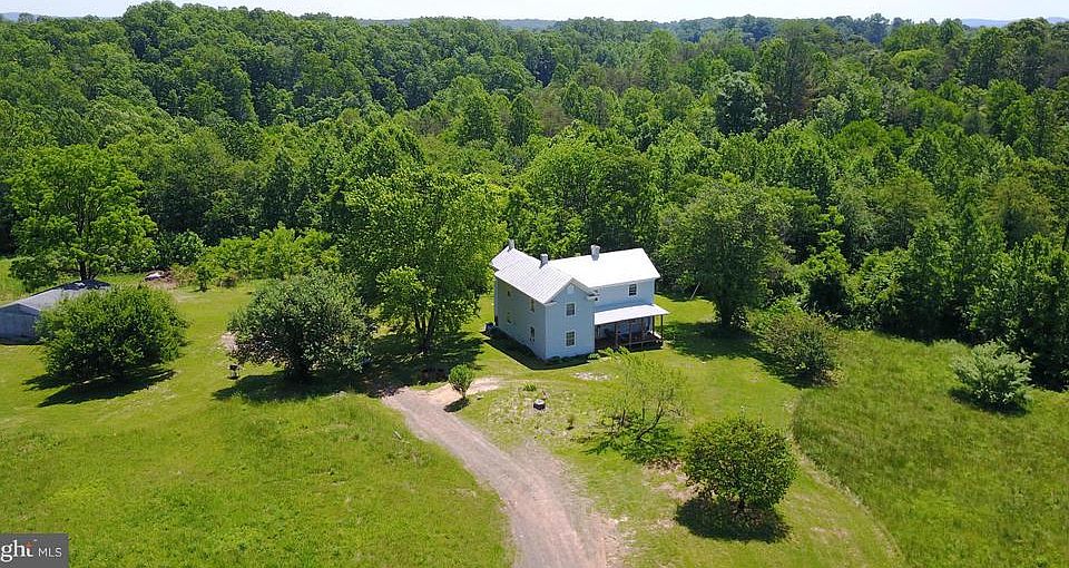 2nd image of 43 Briar Patch Ln