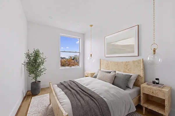 Bedroom, photo 1