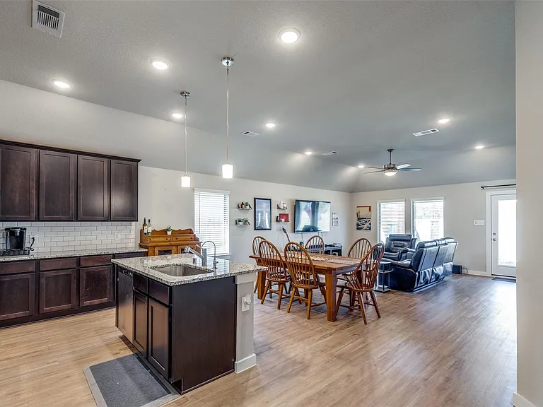 949 Gentle Moss Dr — Photo 21