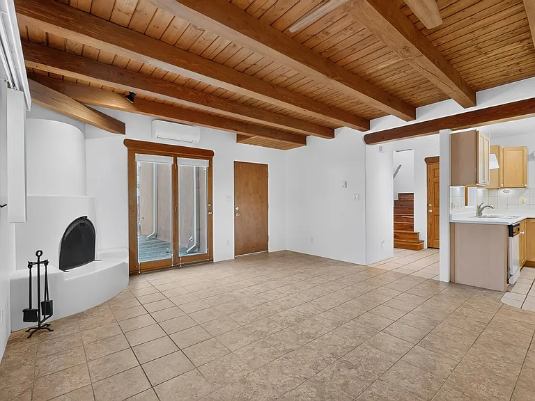 914 Hickox St #C — Photo 9