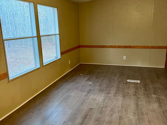 4th image of 197 Cherokee Trl