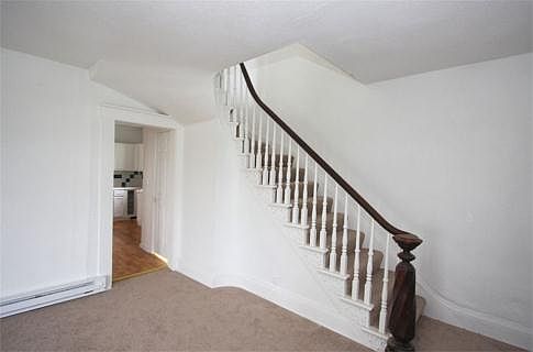 2nd image of 604 W Vine St