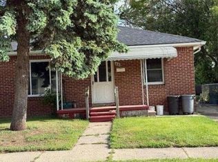 44 W Hudson Ave, Madison Heights, MI 48071