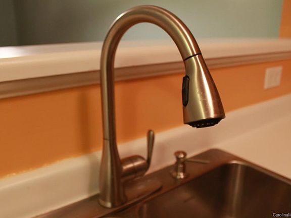 5th image of 5610 Katherine Ct #103