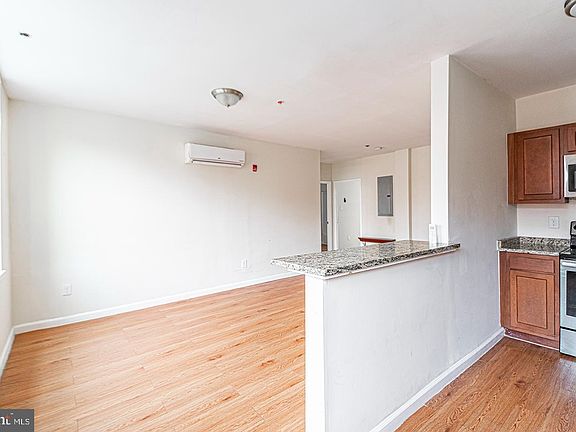 2nd image of 1501 W Allegheny Ave #413