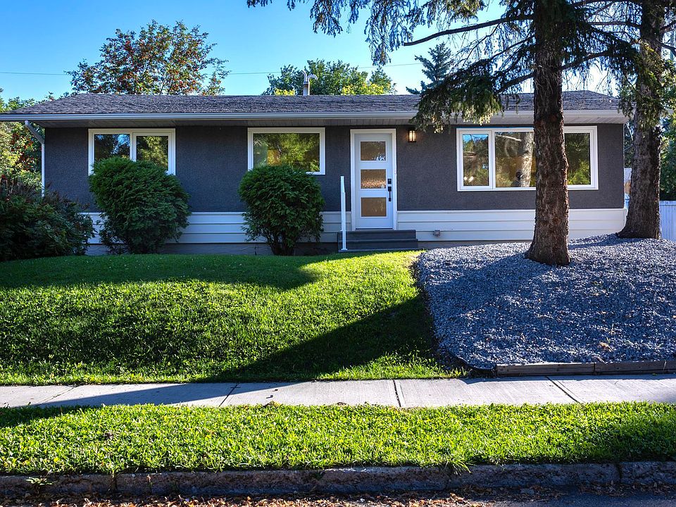 1st image of 21 Sheridan Dr