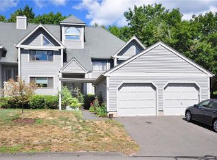 32 Rivermead #32, Avon, CT 06001