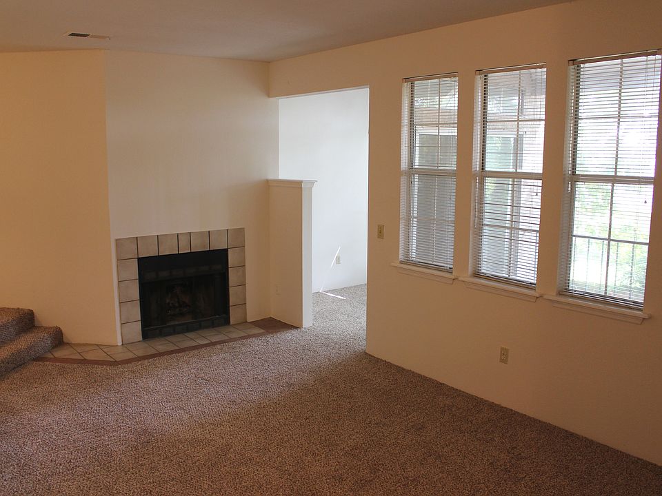 Living room & Office