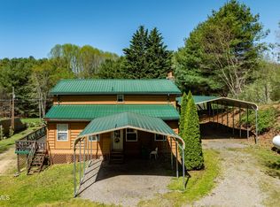 1996 Red Brush Rd, Mountain City, TN 37683