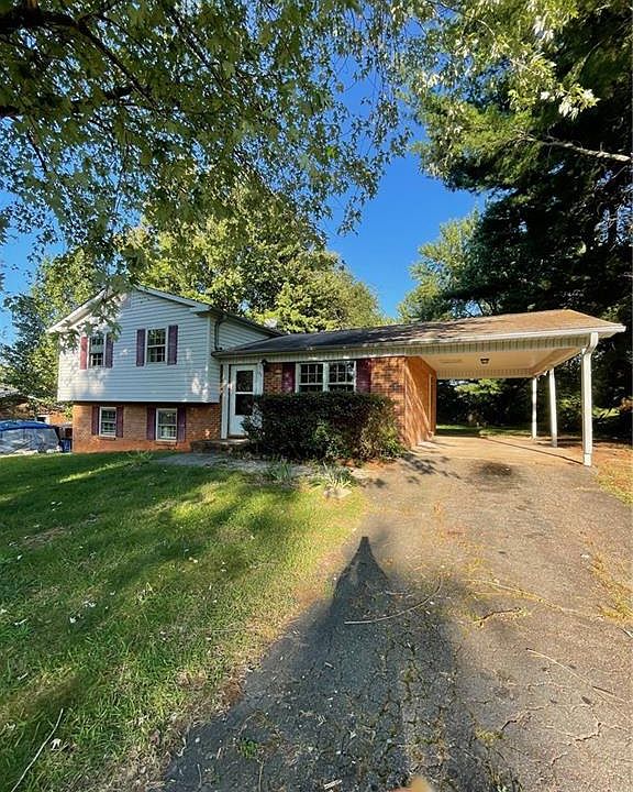 2nd image of 137 Dewsberry Rd