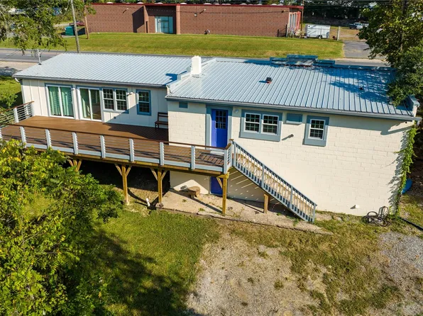 1876 Smokey Park Hwy, Candler, NC 28715