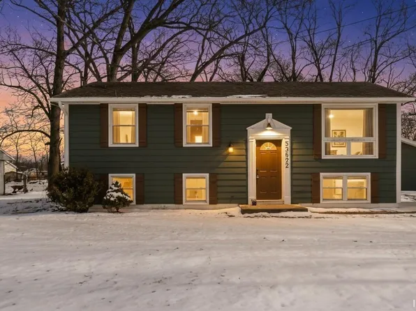 53622 Kennedy Dr, Granger, IN 46530