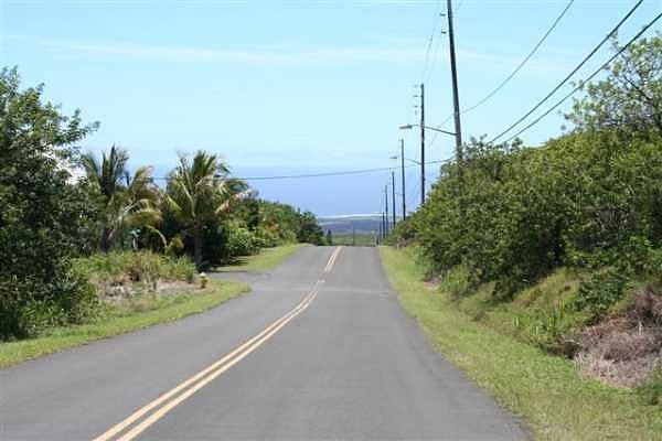 2nd image of Wakea Ave