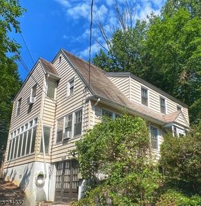 205 Evergreen Ct, Mountainside, NJ, 07092