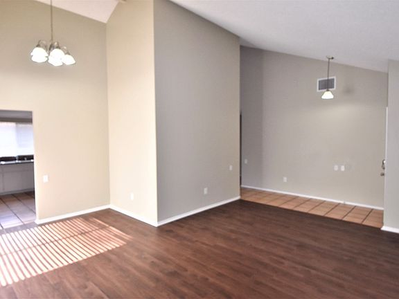 4th image of 1734 Buckeye St