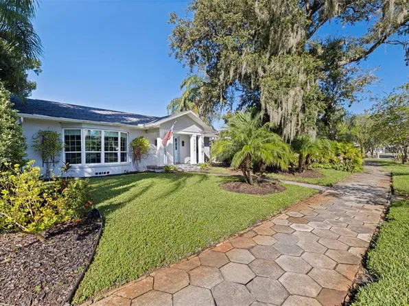 3712 FOSTER HILL DRIVE N, ST PETERSBURG, FL 33704