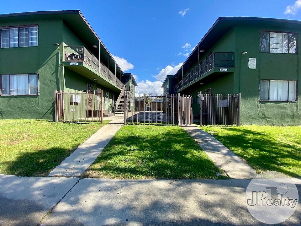 1st image of 10234 Woodworth Ave APT 2