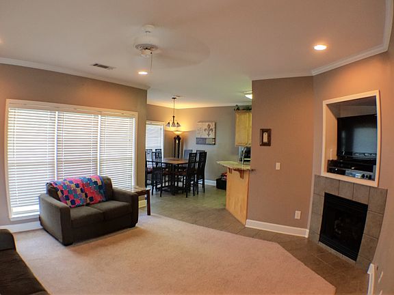3rd image of 12579 Cottage Cir